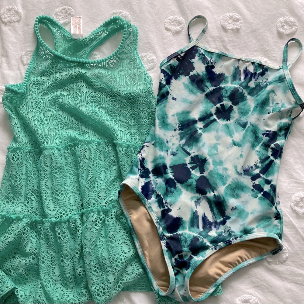 Girls Old Navy Swimsuit + Bonus Cover-up ☀️